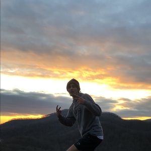 Meet your Posher, Ali